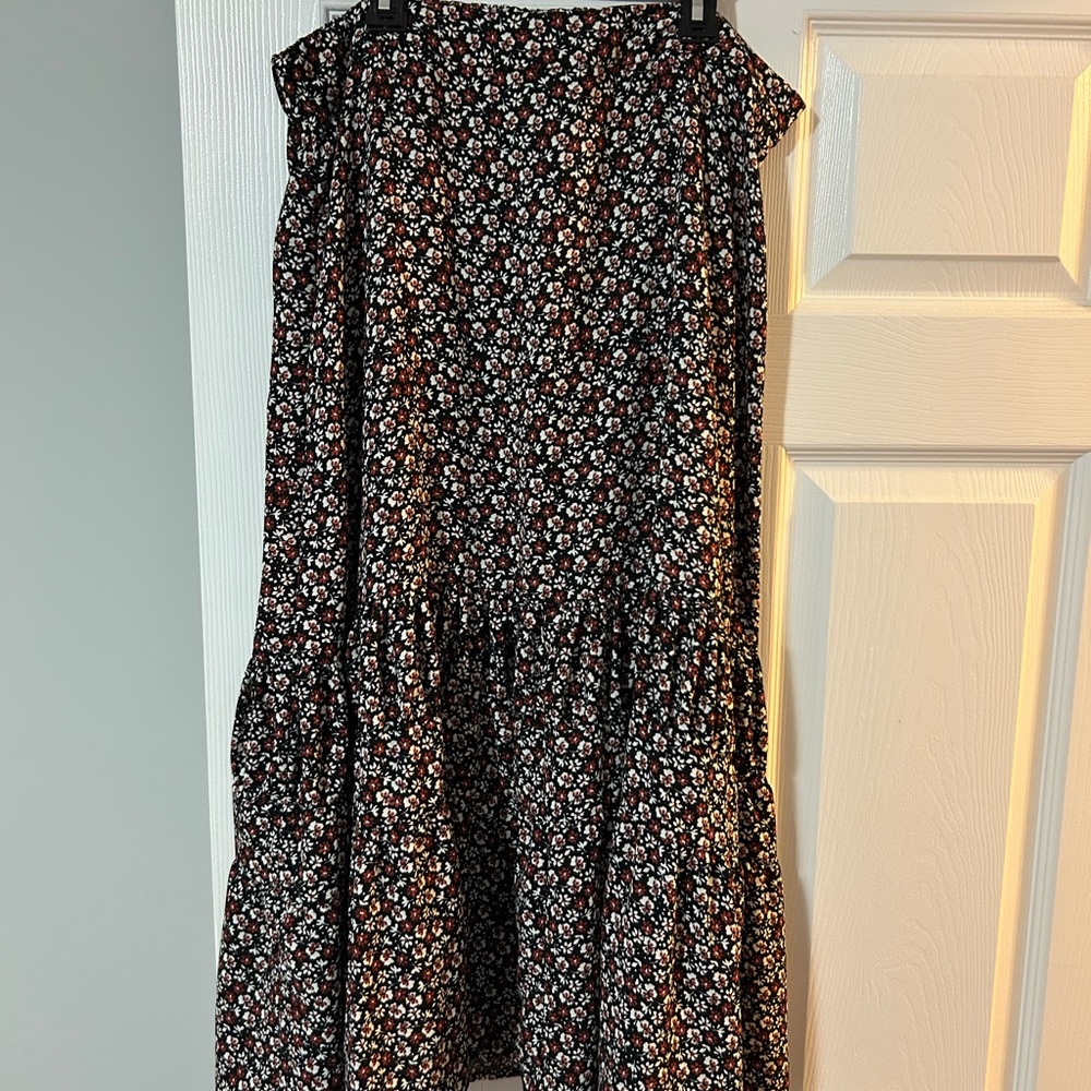 Maurices Black Floral Skirt